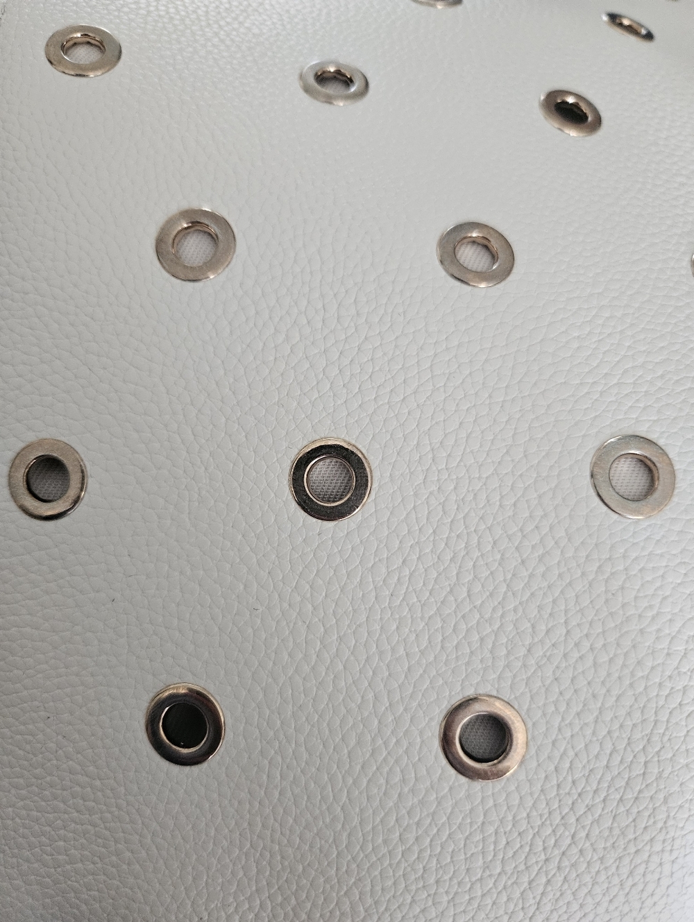 NWT Rachel Zoe Cream Cosmetic Pouch with Gold Grommets - Picture 8 of 8